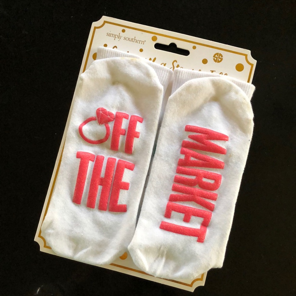 👰🏼‍♀️👰🏽‍♀️NWT😃OFF THE MARKET👰🏽‍♀️👰🏼‍♀️SOCKS FOR THE BRIDE